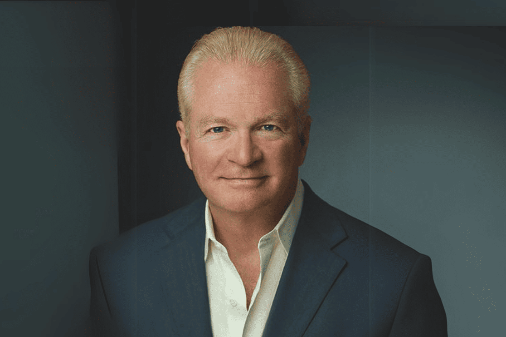 Mastering Luxury Sales: An Exclusive Conversation with Geoffrey Riddle