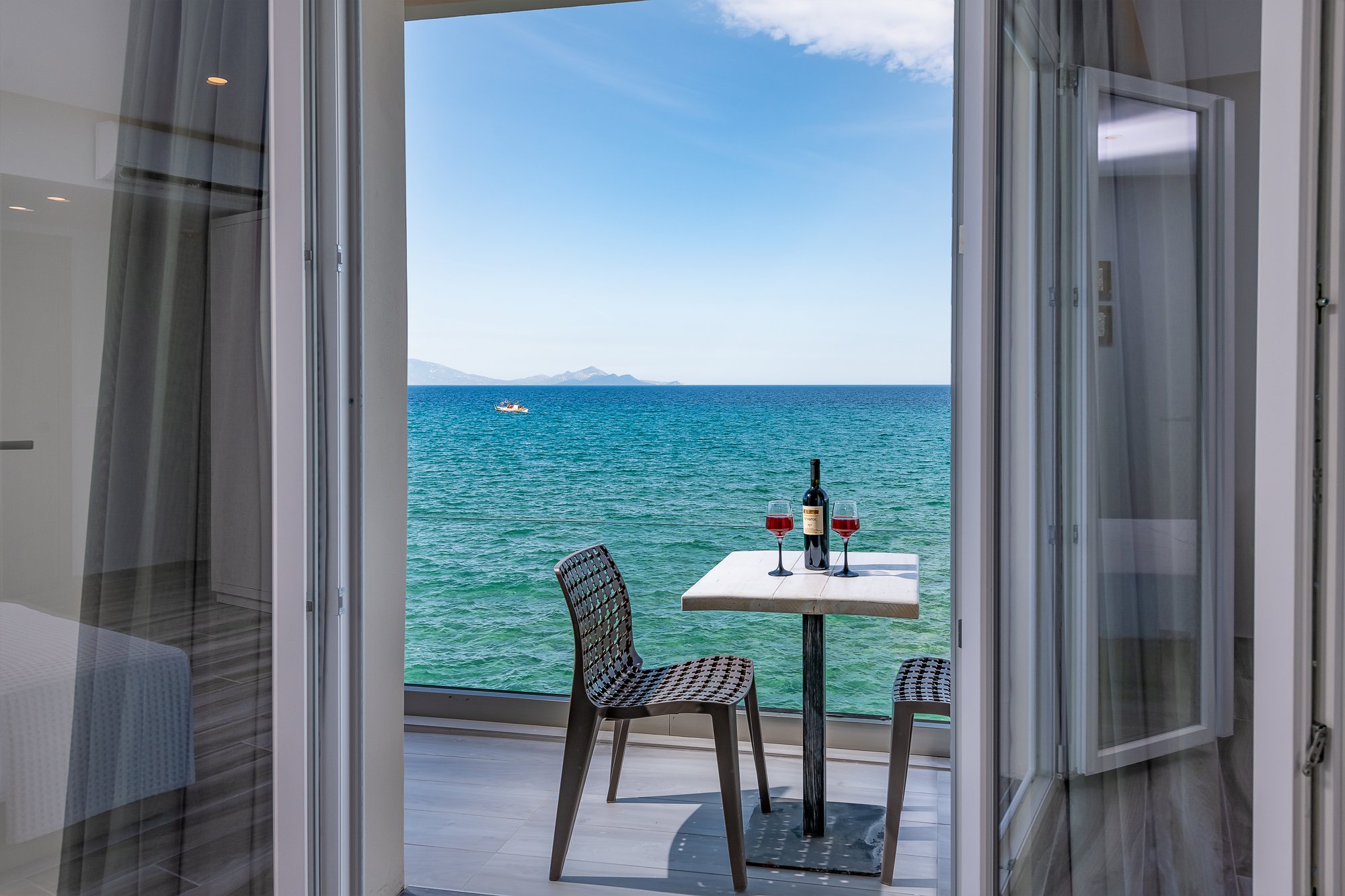 Kyma Rooms & Suites